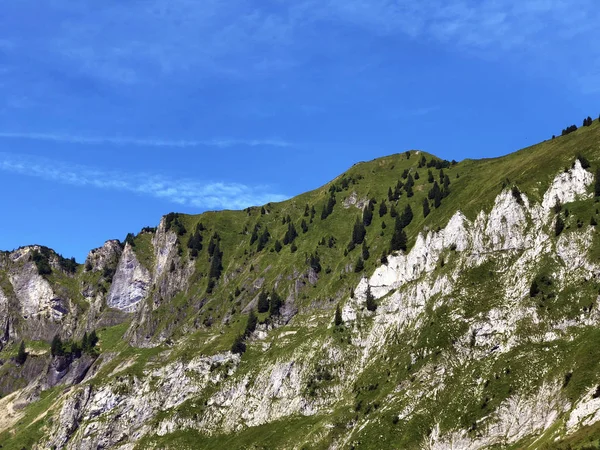 Bockmattlistock Montaña Sobre Valle Del Oberseetal Los Alpes Glarus Masiff —  Fotos de Stock