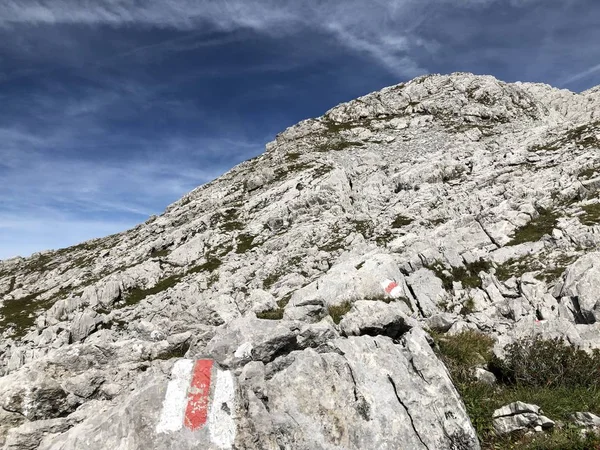 Gyalogos Gyalogtúrák Wagital Völgyében Waegital Alpesi Lake Wagitalersee Waegitalersee Innerthal — Stock Fotó