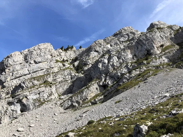 Montagna Mutteriberg Sopra Valle Del Wagital Waegital Lago Alpino Wagitalersee — Foto Stock