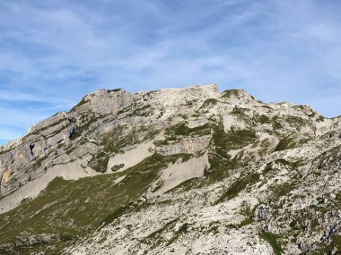 Wagital vadisi (Waegital ve alp gölü Wagitalersee (Waegitalersee), Innerthal - Schwyz Kantonu, İsviçre
