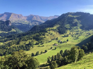 Lucerne Gölü veya Vierwaldstaetersee Gölü (Vierwaldstattersee), Buochs - İsviçre 'nin Nidwalden Kantonu