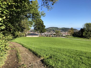 Üç Pont dinlenme alanı veya Das Naherholungsgebiet Drei Weihern, Drei Weieren - St. Gallen, İsviçre