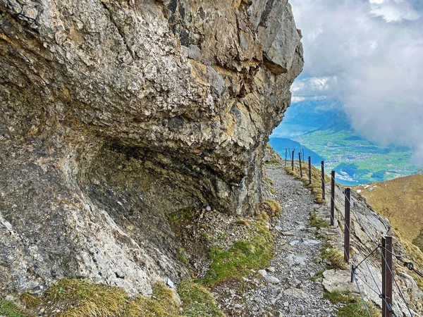 Trails Walking Hiking Sports Recreation Slopes Pilatus Massif Alpine Valleys — Stock Photo, Image