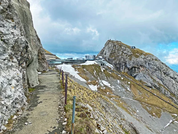 Trilhas Para Caminhadas Caminhadas Esportes Recreação Nas Encostas Maciço Pilatus — Fotografia de Stock