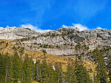 İsviçre 'nin Pilatus dağ sırasındaki Ruessiflue tepesinde ve Emmental Alpler' de, Alpnach - Obwalden Kantonu, İsviçre (Kanton Obwalden, Schweiz)