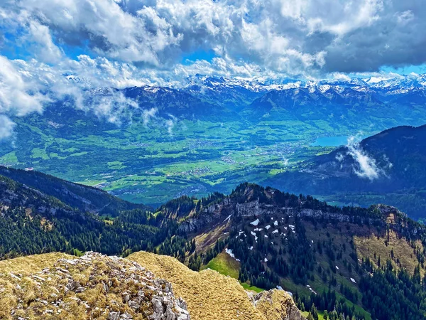 Uitzicht Vruchtbare Vallei Met Nederzettingen Tussen Meren Alpnachersee Sarnersee Vanaf — Stockfoto