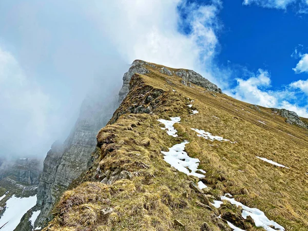Sommet Alpin Tomlishorn Dans Chaîne Montagnes Suisse Pilatus Dans Les — Photo