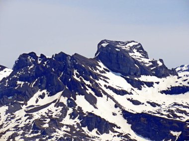 İsviçre Alpleri 'nin karlı zirveleri ve buzulları, Emmental Alpler, Alpnach - Obwalden Kantonu, İsviçre (Kanton Obwalden, Schweiz)