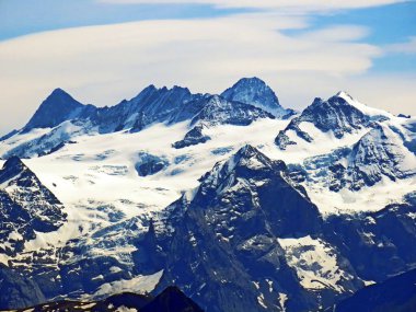 İsviçre Alpleri 'nin karlı zirveleri ve buzulları, Emmental Alpler, Alpnach - Obwalden Kantonu, İsviçre (Kanton Obwalden, Schweiz)