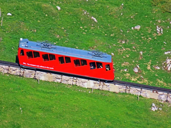 Pilatus Railway Найкрутіша Зубчаста Залізниця Світі Zahnradbahn Alpnachstad Pilatus Kulm — стокове фото