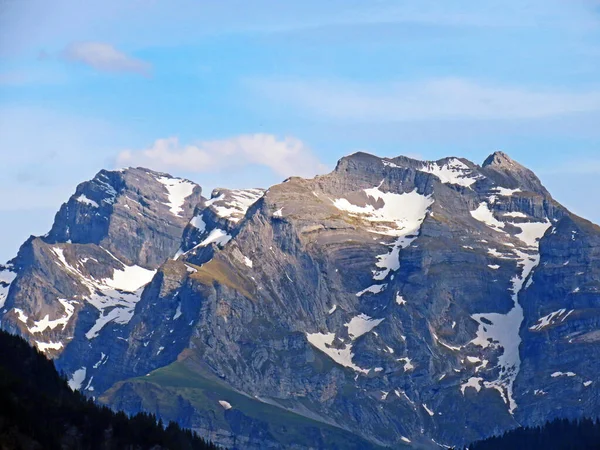Άποψη Των Χιονισμένων Κορυφών Και Παγετώνων Των Ελβετικών Άλπεων Από — Φωτογραφία Αρχείου