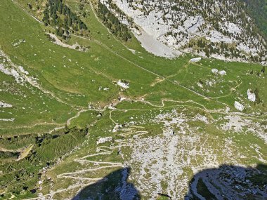 İsviçre 'nin Pilatus Dağları' ndaki Matthorn Dağı 'nın zirvesinden ve Emmental Alpnach, Obwalden Kantonu, İsviçre (Kanton Obwalden, Schweiz)