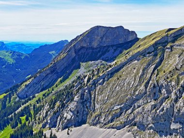 İsviçre 'nin Pilatus sıradağlarında Widderfeld' in Alpnach, Obwalden Kantonu (Kanton Obwalden, Schweiz)