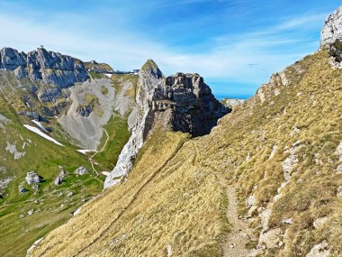 İsviçre 'nin Pilatus dağlarındaki Oberhaupt ve Esel tepelerinde ve Emmental Alpler, Alpnach - Obwalden Kantonu, İsviçre (Kanton Obwalden, Schweiz)