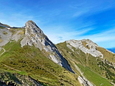 İsviçre 'nin Pilatus sıradağlarında Esel ve Rosegg' in Alp Dağları, Alpnach - Obwalden Kantonu, İsviçre (Kanton Obwalden, Schweiz)