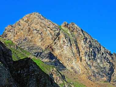 Melchsee Gölü 'nün yukarısında ve Uri Alp Dağları' nda, Melchtal Kantonu - Obwald, İsviçre (Kanton Obwalden, Schweiz)