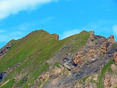 Melchsee Gölü 'nün yukarısında ve Uri Alp Dağları' nda, Melchtal Kantonu - Obwald, İsviçre (Kanton Obwalden, Schweiz)