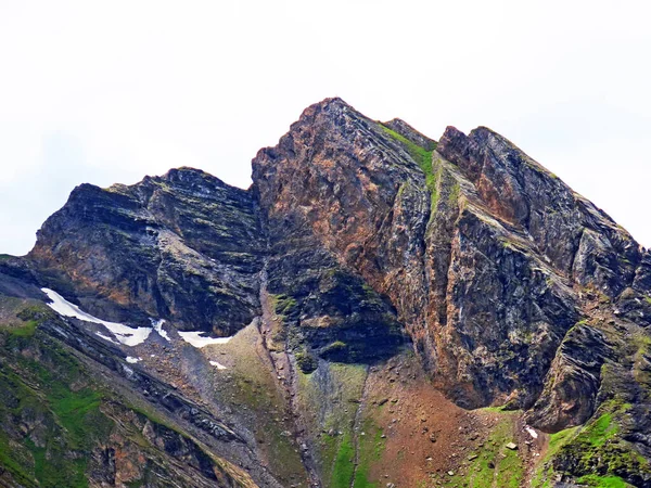 Alpejski Szczyt Rothorn Nad Jeziorem Melchsee Masyw Górski Uri Alpy — Zdjęcie stockowe