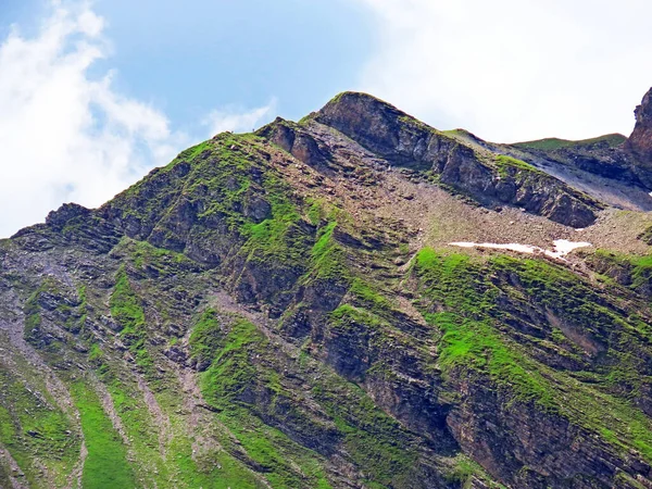 Alpin Topp Laeuber Eller Lauber Ovanför Melchsee Sjön Och Bergsmassivet — Stockfoto