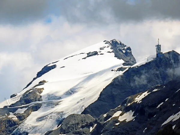 Picchi Alpini Innevati Titlis Titlis Piccolo Klein Titlis Con Omonimo — Foto Stock