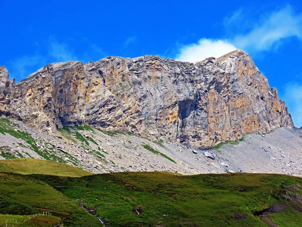 Tannensee Gölü Ile Melchtal Vadisi Arasındaki Alp Zirvesi Barglen Schiben — Stok fotoğraf