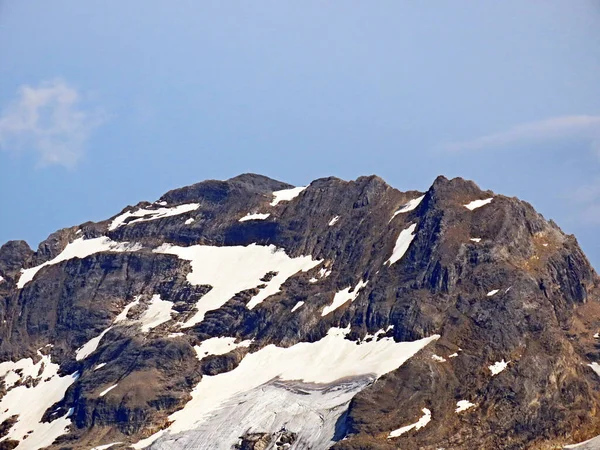 Pic Alpin Reissend Nollen Dans Vallée Gadmertal Dans Massif Des — Photo