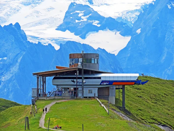 Lanovka Nebo Lanovka Magisalp Planplatten Gondelbahn Oder Luftseilbahn Maegisalp Nebo — Stock fotografie