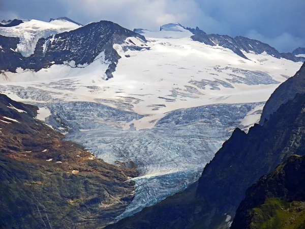 Швейцарские Альпийские Ледники Летом Ускоренное Таяние Глобального Потепления Иннерткирхен Кантон — стоковое фото