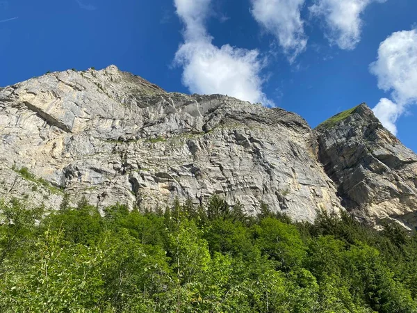 Alpský Vrchol Schnidengraetli Nebo Schnidengratli Nad Údolím Melchtal Pohoří Uri — Stock fotografie