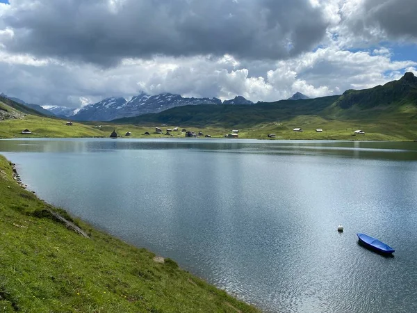 Den Alpina Sjön Melchsee Eller Melchsjön Bergsmassivet Uri Alperna Kerns — Stockfoto