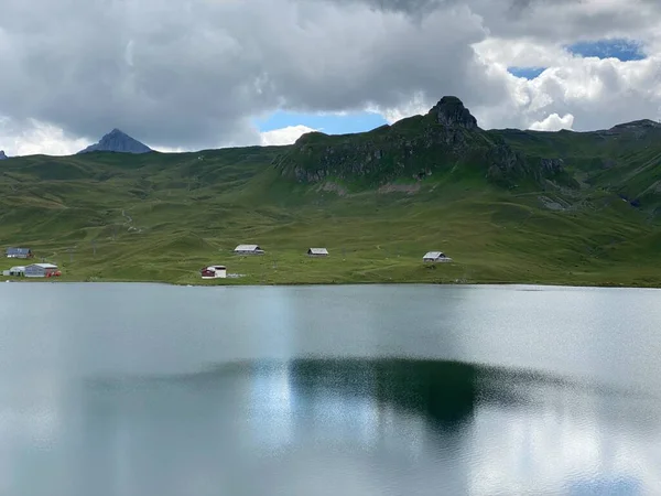 Lago Alpino Melchsee Lago Melch Maciço Montanhoso Uri Alps Kerns — Fotografia de Stock