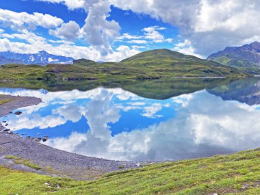 Uri Alp Dağları 'ndaki Tannensee ya da Tannen Gölü, Kerns - İsviçre Obwald Kantonu (Kanton Obwalden, Schweiz)