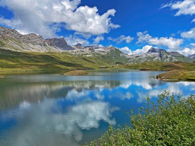 Uri Alp Dağları 'ndaki Tannensee ya da Tannen Gölü, Kerns - İsviçre Obwald Kantonu (Kanton Obwalden, Schweiz)