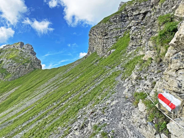 Señalización Señalización Montañismo Las Laderas Del Valle Alpino Melchtal Macizo —  Fotos de Stock