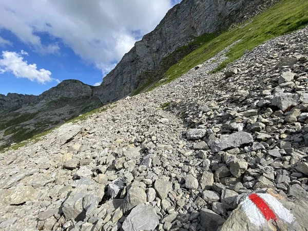 Hegymászó Táblák Jelzések Melchtali Alpesi Völgy Lejtőin Uri Alpokban Kerns — Stock Fotó