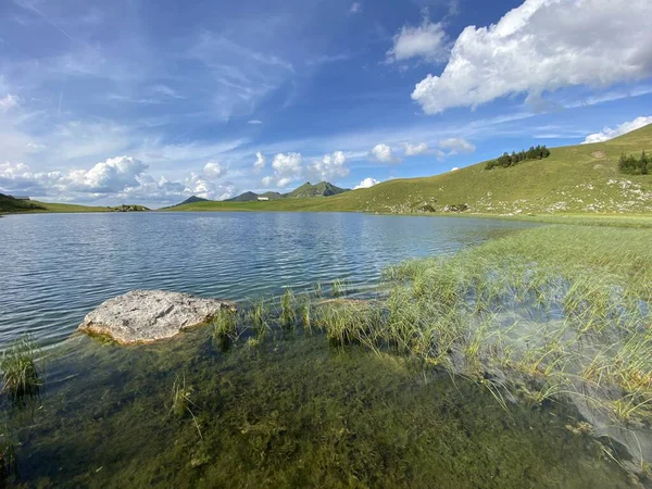 Lago Alpino Seefeldsee Lago Seefeld Nel Massiccio Delle Alpi Uri — Foto Stock