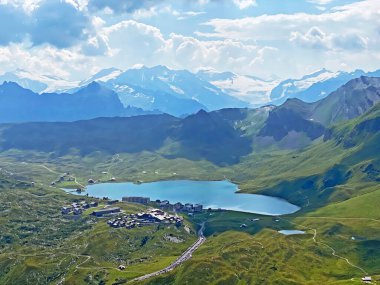 Uri Alp Dağları 'ndaki Melchsee ya da Melch Gölü, Kerns - İsviçre' nin Obwald Kantonu (Kanton Obwalden, Schweiz)