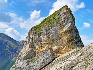 Melchtal Vadisi 'ndeki Chli Haupt Murmelchopf tepesi (ya da Melch Vadisi) Uri Alpleri dağ kitlesi, Melchtal - İsviçre Obwald Kantonu (Kanton Obwalden, Schweiz))