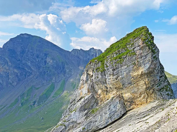 Melchtal Vadisi 'ndeki Chli Haupt Murmelchopf tepesi (ya da Melch Vadisi) Uri Alpleri dağ kitlesi, Melchtal - İsviçre Obwald Kantonu (Kanton Obwalden, Schweiz))