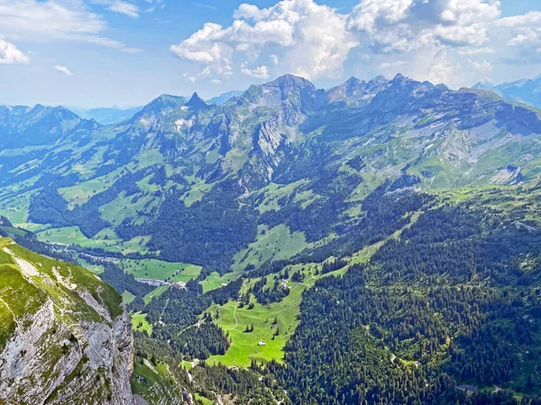 Panorama Dalla Vetta Alpina Bruenighaupt Brunighaupt Sopra Valle Melchtal Valle — Foto Stock