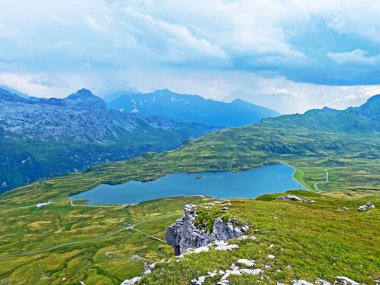 Uri Alp Dağları 'ndaki Tannensee ya da Tannen Gölü, Kerns - İsviçre Obwald Kantonu (Kanton Obwalden, Schweiz)