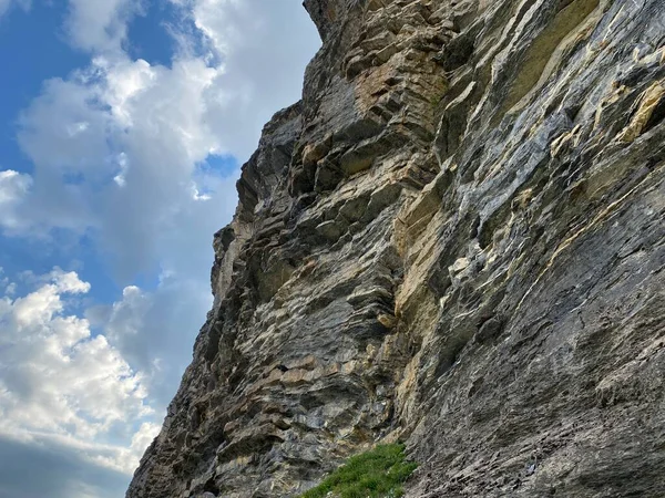 Альпійські Скелі Між Альпійськими Озерами Melchsee Або Melch Lake Tannensee — стокове фото