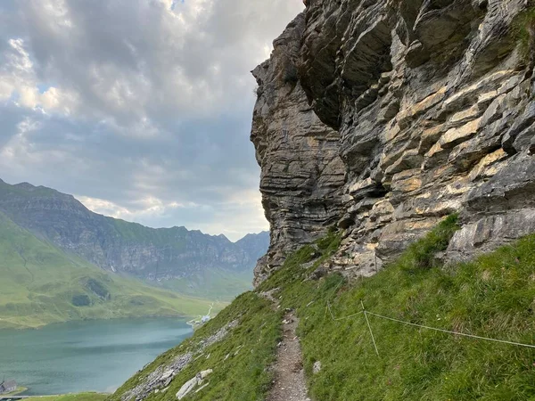 Alpine climbing rocks between the alpine lakes Melchsee (or Melch lake) and Tannensee (or Tannen lake) in the Uri Alps mountain massif, Melchtal - Canton of Obwald, Switzerland (Kanton Obwalden, Schweiz)