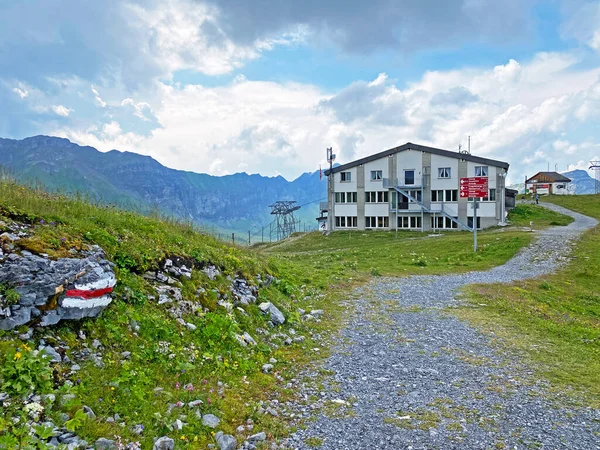 Horský Hotel Bonistock Nebo Berghotel Bonistock Nad Alpskými Jezery Melchsee — Stock fotografie