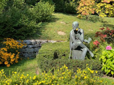 Mezarlığa park et Fluntern / Der Friedhof Fluntern, Zurichberg (Zuerichberg) İlçesi - Zürih (Zuerich), İsviçre / Schweiz