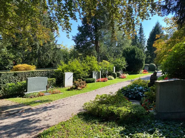Parque Cementerio Fluntern Graveyard Fluntern Der Friedhof Fluntern Zurichberg Zuerichberg — Foto de Stock