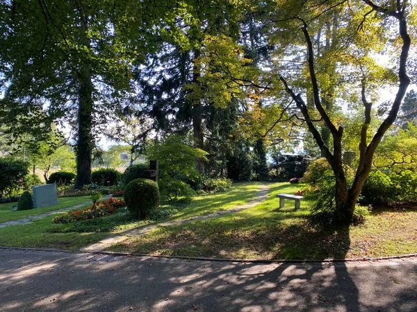 Πάρκο Στο Κοιμητήριο Fluntern Graveyard Fluntern Der Friedhof Fluntern Περιφέρεια — Φωτογραφία Αρχείου