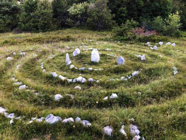 Strazica - Sapacica Toprak Sanat Patikası - Ucka Doğa Parkı, Hırvatistan / Arazi sanatı staza Strazica Sapacica - Park Ucka, Hrvatska