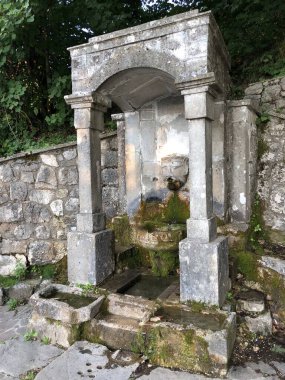 Joseph 2. Ucka Doğa Parkı, Hırvatistan / Javni izljev ili cesma 'Voda Josipa' - Park Ucka, Hrvatska