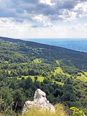 Ucka Doğa Parkı, Hırvatistan / Cudesne panorame na sume i pasnjake sa vidikovaca u parku, Ucka, Hrvatska parkının gözcülerinden oluşan muhteşem bir panorama